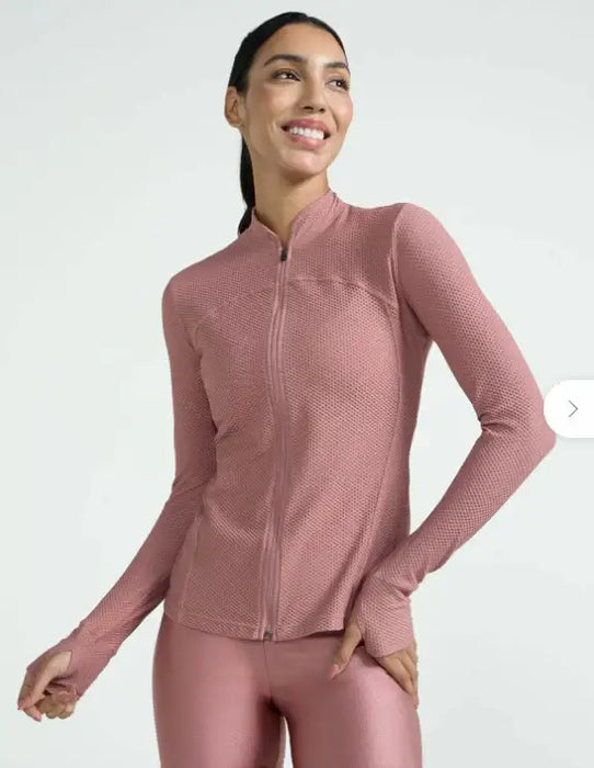 Personal Shopper | Buy from Brazil  - Track&field Clothes - 8 units (DDP)