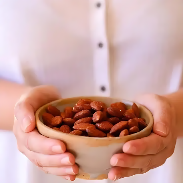 8-Pack Smoked Almonds - 8 x 150g (5.29 oz) - Brasil Frutt
