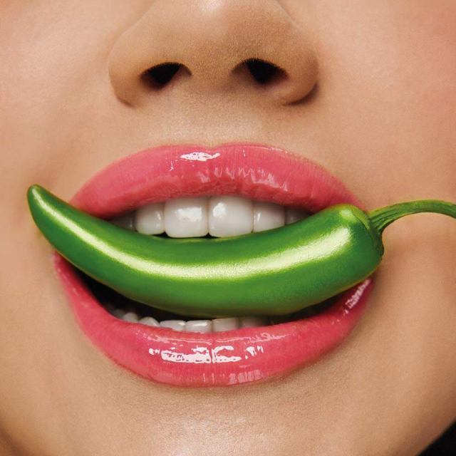 Fran by Franciny Ehlke GreenChilli Color-Changing Plumping Lip Gloss, pH Reactive Shine – 0.12 oz (3.3 g) color change swatch to rosy shade – Buy now at MKPBR.COM – Worldwide Shipping