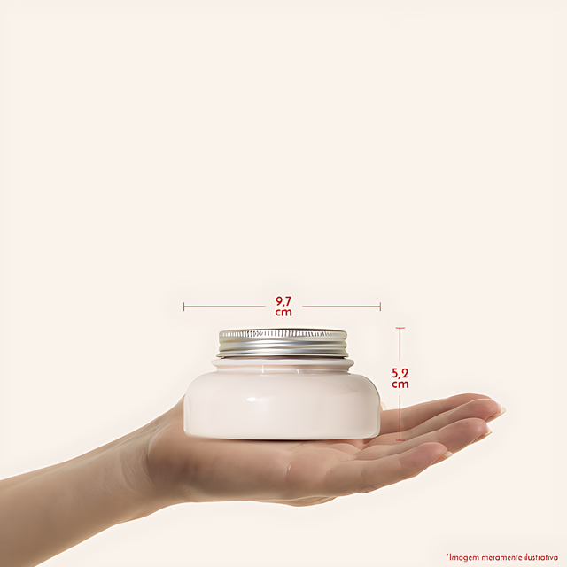 L'Occitane au Brésil Pomegranate Bi-Phase Body Jelly Moisturizer, Deodorant Care 6.76 fl oz (200 ml) packed in travel bag for on-the-go routine – Buy now at MKPBR.COM – Worldwide Shipping