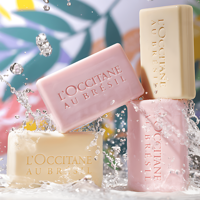 L'Occitane au Brésil Vivre Perfumed Soap Bar Set 4 Units (75g each) styled in a bright Brazilian-inspired shower – Buy now at MKPBR.COM – Worldwide Shipping