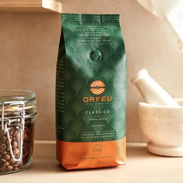 8 confezioni di caffè intero classico Orfeu in grani - 8 x 250 g (8,8 once)