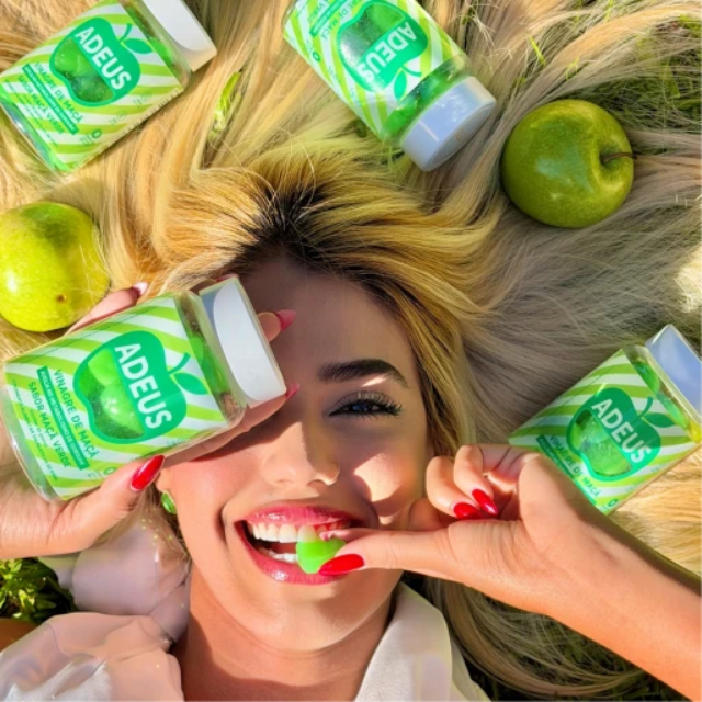 Adeus Apple Cider Vinegar Gummies – Green Apple Flavor for Metabolic Support and Natural Satiety – 5.29 oz (150 g) – Modern health and beauty lifestyle – Buy now at MKPBR.COM – Worldwide Shipping