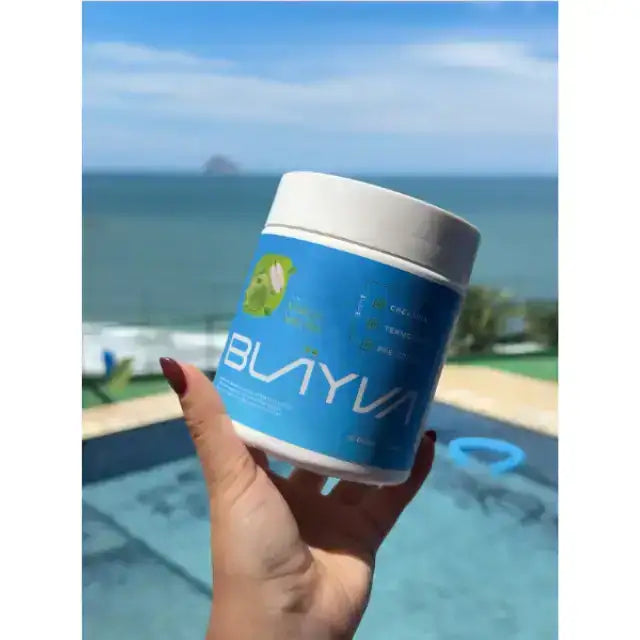 BLÄYVA Green Apple Performance Powder: Detailed image of the container in a pool background, emphasizing its 3-in-1 benefits for comprehensive fitness – Buy now at MKPBR.COM – Worldwide Shipping