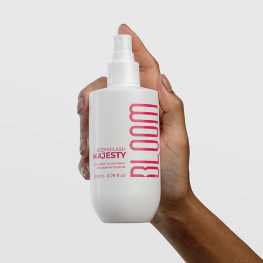 Bloom Body Majesty Body Splash Body Mist Cologne Spray, Intense Floral Scent – 6.76 fl oz (200 ml) spray nozzle close-up for fine mist application – Buy now at MKPBR.COM – Worldwide Shipping