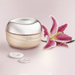 Boticário Lily Absolu Body Cream with floriental fruity fragrance and satin finish – Buy now at MKPBR.COM – Worldwide Shipping