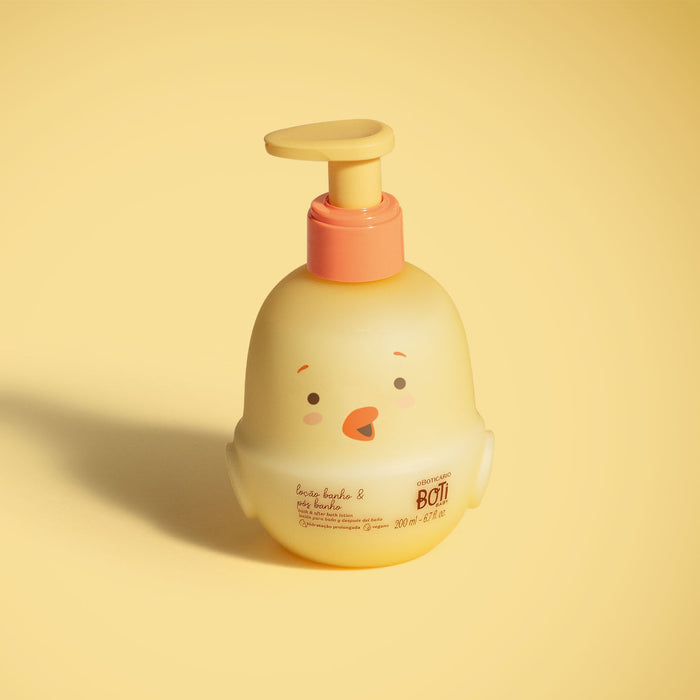 O Boticario Boti Baby Bath and After-Bath Baby Lotion 200 ml styled in a bath-time nursery lifestyle scene – Buy now at MKPBR.COM – Worldwide Shipping