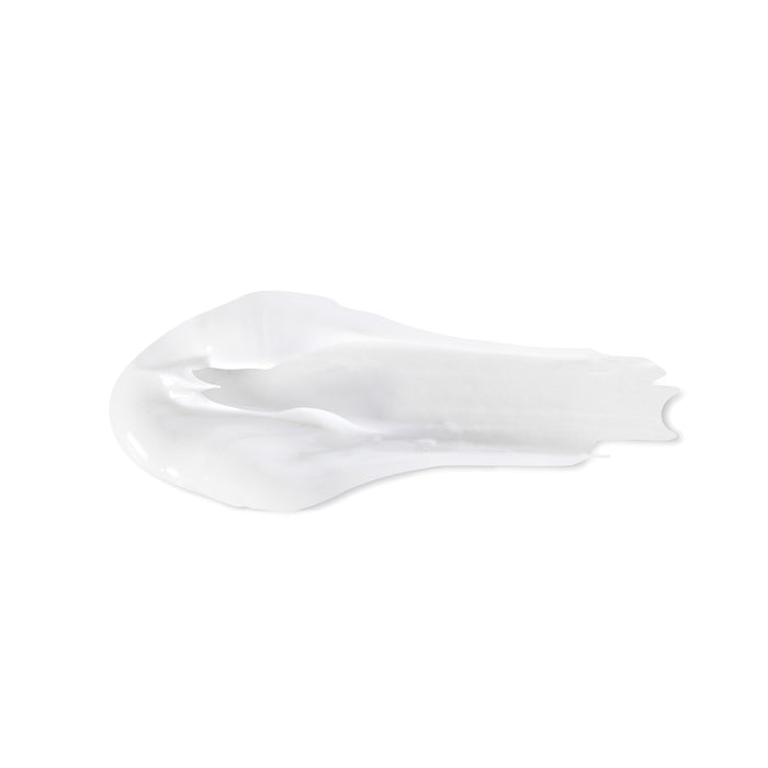 Swatch of the light white texture of Boticário Egeo Dolce Illusion moisturizing body cream – Buy now at MKPBR.COM – Worldwide Shipping