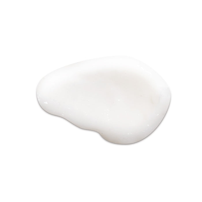 Creamy white texture swatch of Boticario Match Ciencia das Curvas 2-in-1 Conditioner and Leave-In showing the rich conditioning cream consistency – Buy now at MKPBR.COM – Worldwide Shipping