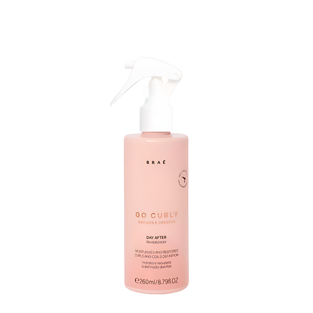 Braé Go Curly Cachos e Crespos Day After Revitalizing Conditioning Spray – Curl Refresh & Heat Protection – 8.79 fl oz (260 mL) hero image – Buy now at MKPBR.COM – Worldwide Shipping