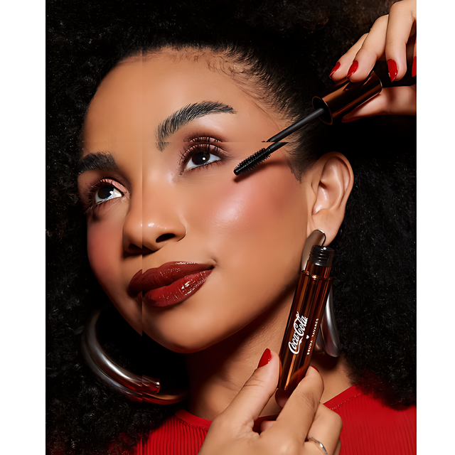 Bruna Tavares x Coca-Cola Mascara Long-Lasting Curvature Technology – Buy now at MKPBR.COM – Worldwide Shipping