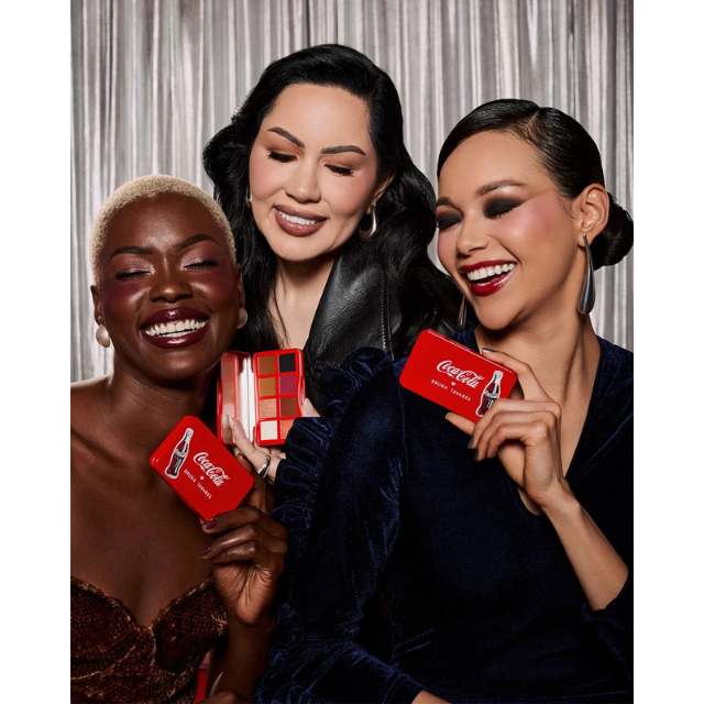 Bruna Tavares x Coca-Cola Refresh Yourself Palette Brazilian Beauty Collab – Buy now at MKPBR.COM – Worldwide Shipping