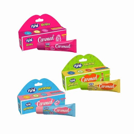 Carmed Fini Lip Balm Kit: Dentaduras, Bananas, Beijos – 3 x 0.35 oz (10g) – Hydrating, flavored lip balms for daily care – Buy now at MKPBR.COM – Worldwide Shipping