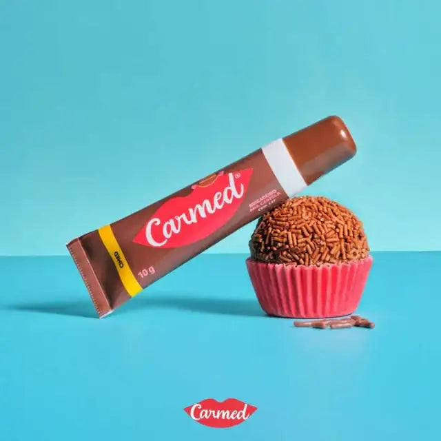 Carmed Sweet Line Lip Balm Kit: Brigadeiro Ana Castela, Leite Condensado, Doce de Leite – 3 x 0.35 oz (10g) – Collectible and high-quality lip balms by Carmed with dessert inspiration – Buy now at MKPBR.COM – Worldwide Shipping