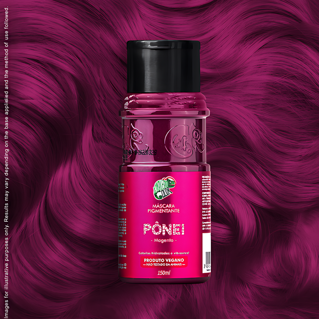 Close-up of the creamy and hydrating magenta pink pigment mask texture