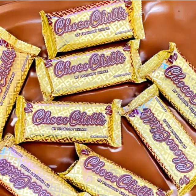 Limited Edition Chocochilli chocolate lip enhancer for irresistible, fuller-looking lips – Buy now at MKPBR.COM – Worldwide Shipping