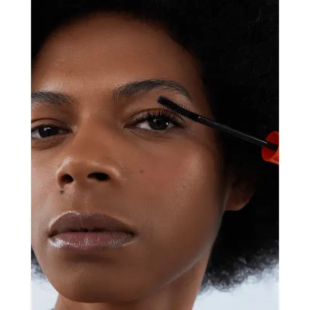 Mari Maria Makeup Lash UP Mascara - Experience innovative Brazilian beauty for stunning lashes – Buy now at MKPBR.COM – Worldwide Shipping