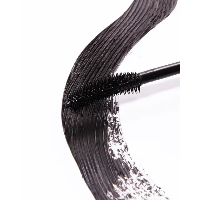 Mari Maria Makeup Lash UP Mascara - Intense black pigment for a striking, sophisticated eye look – Buy now at MKPBR.COM – Worldwide Shipping