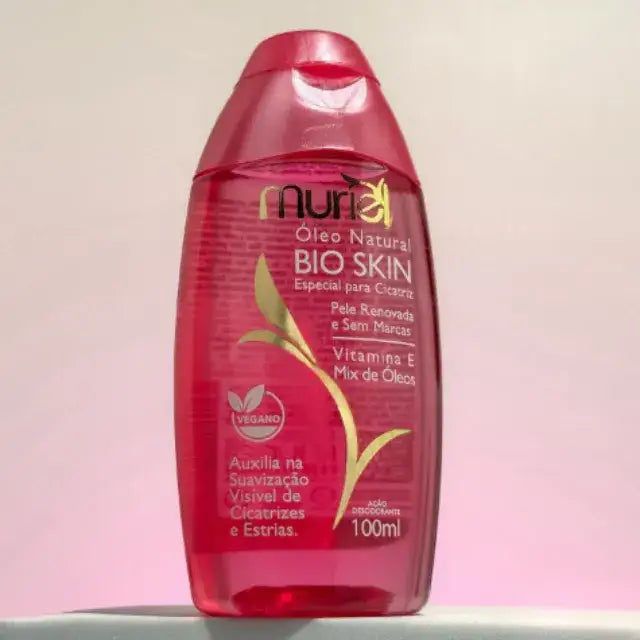 Muriel Bio Skin Body Oil | Healthy Aspect & Velvety | 5.07 fl oz (150ml) - Lifestyle shot of the oil being applied, illustrating its smooth application and absorption – Buy now at MKPBR.COM – Worldwide Shipping
