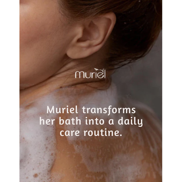 Application of Muriel Hydrating Bath Oil – Buy now at MKPBR.com – Worldwide Shipping
