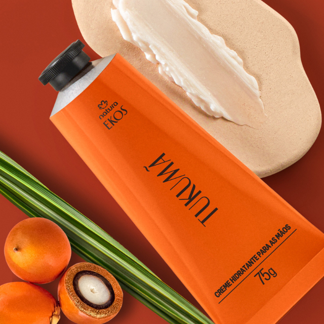 Natura Ekos Tukumã Hand Cream for 48H Moisture + Visible Signs of Aging Support – 2.65 oz (75 g) texture detail – Buy now at MKPBR.COM – Worldwide Shipping