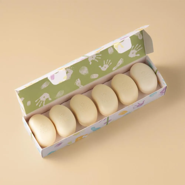 Natura Mamãe e Bebê Mini Bar Soap Gift Set (6 Bars) – Gentle Cleansing for Sensitive Baby Skin – 150 g total (6 x 25 g) six soaps display – Buy now at MKPBR.COM – Worldwide Shipping