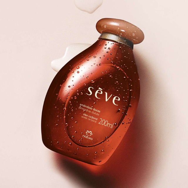 Natura Sève Sweet Almond Body Oil (In-Shower Rinse-Off) for Soft, Radiant-Looking Skin – 6.76 fl oz (200 ml) premium bottle angle packshot – Buy now at MKPBR.COM – Worldwide Shipping
