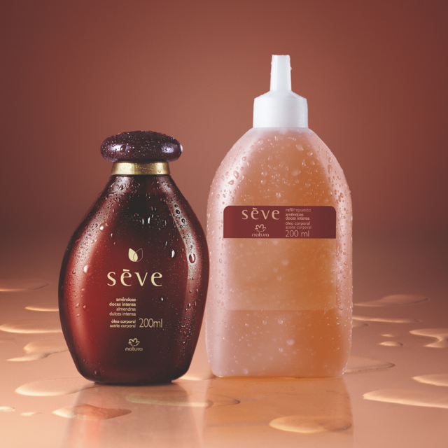 Natura Sève Sweet Almond Intense Deodorant Body Oil (In-Shower Rinse-Off) – Soft, Radiant-Looking Skin + Floral Scent – 6.76 fl oz (200 ml) lifestyle bathroom scene – Buy now at MKPBR.COM – Worldwide Shipping