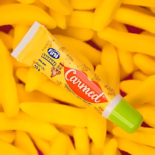 Carmed Fini Lip Balm Bananas, 0.35 oz (10g) – Cruelty-free lip moisturizers for soft, protected lips – Buy now at MKPBR.COM – Worldwide Shipping