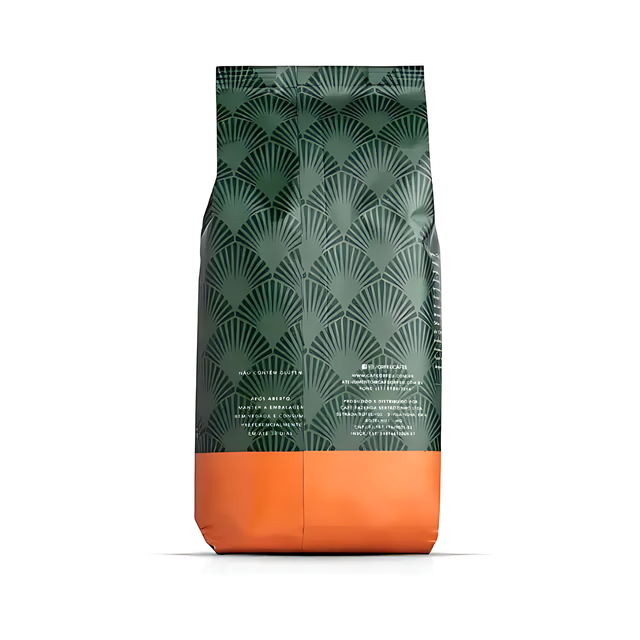 Orfeu Classic Whole Bean Coffee – 35.27 oz (1 Kg) – The Orfeu Classic Whole Bean Coffee bag with various sustainability logos visible, reinforcing its eco-friendly credentials. – Buy now at MKPBR.COM – Worldwide Shipping