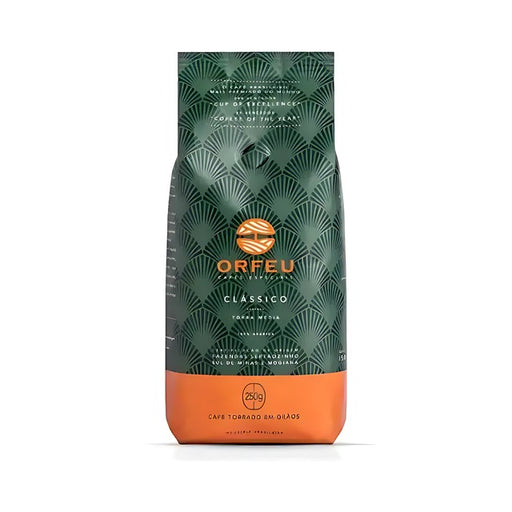 Orfeu Classic Whole Bean Coffee – 8.82 oz (250g) – A premium bag of Orfeu Classic Whole Bean Coffee, showcasing its elegant design and 'Café em Grãos' label. – Buy now at MKPBR.COM – Worldwide Shipping