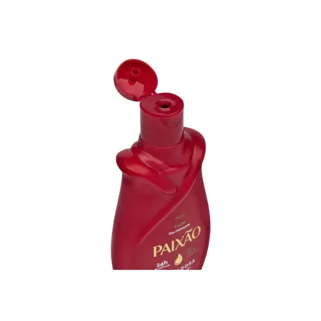 Paixão Tentadora Ameixa Rubi Deodorant Hydrating Body Lotion 200ml with Almond Oil – angled right product shot showing cap detail and ergonomic shape – Buy now at MKPBR.COM – Worldwide Shipping