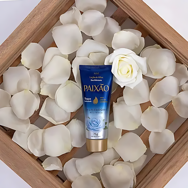 Paixão White Roses Hand Cream 2.5 fl oz (75 g) tube styled with white rose petals, enhancing its delicate floral scent – Buy now at MKPBR.COM – Worldwide Shipping