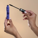 Vult Extreme Fio a Fio 2.0 Mascara 0.35 oz (10g), elegantly held in hands, emphasizing its sleek design – Buy now at MKPBR.COM – Worldwide Shipping