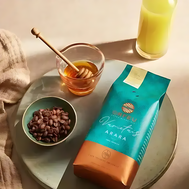 Orfeu Arara Whole Bean Coffee – A lifestyle flat l